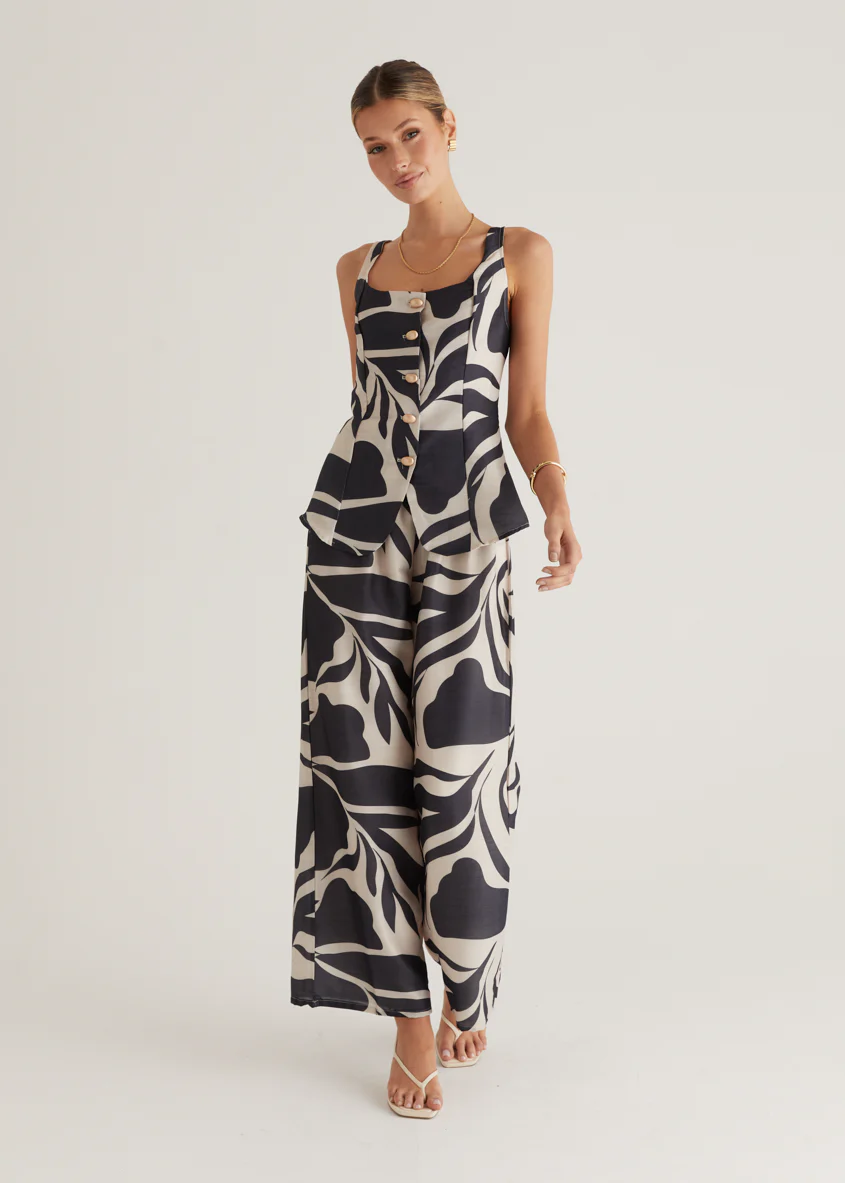 Arrow Pants - Black Abstract - Image 6