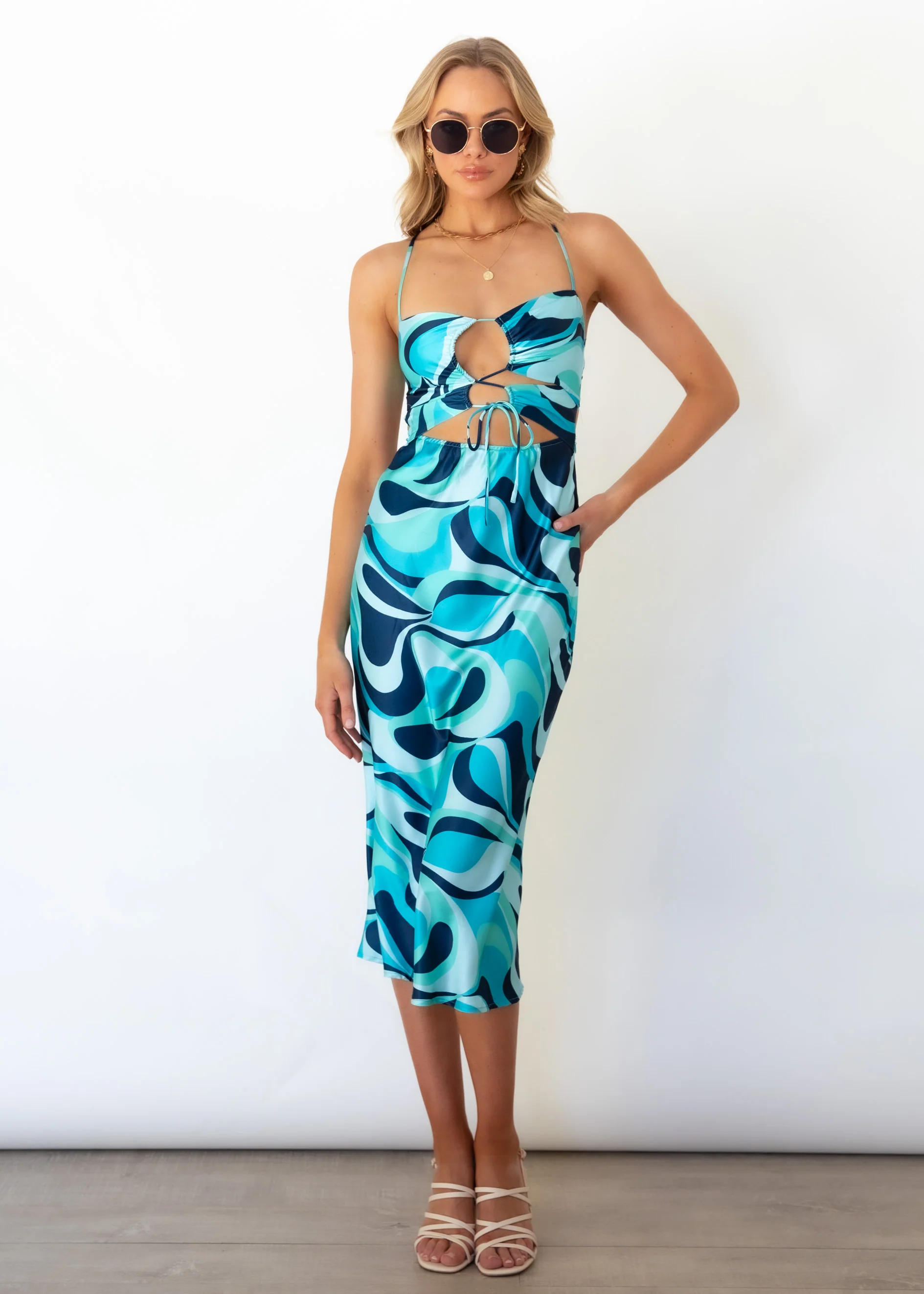 Fade Cut-Out Midi Dress - Blue Print - Image 3