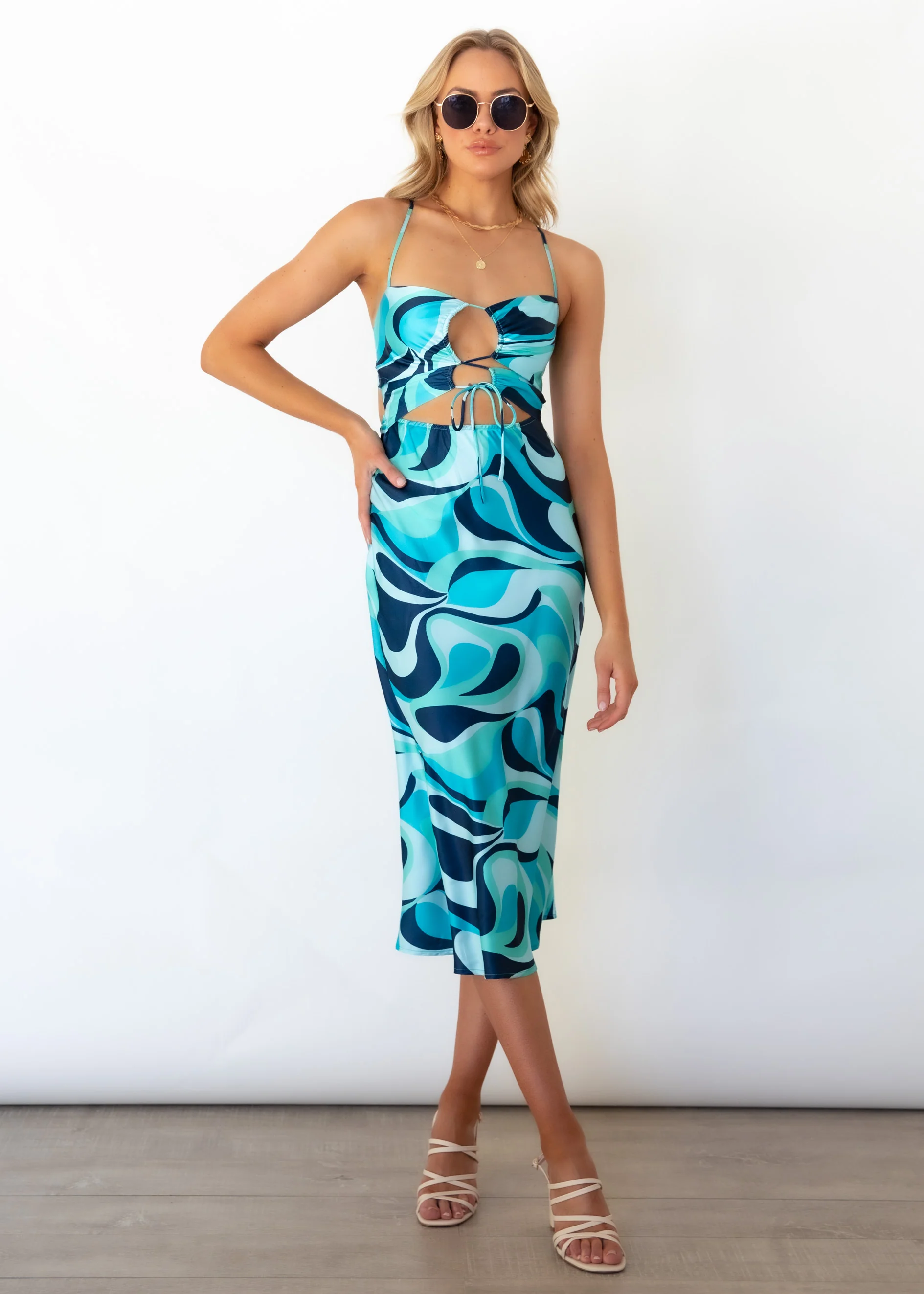 Fade Cut-Out Midi Dress - Blue Print - Image 4