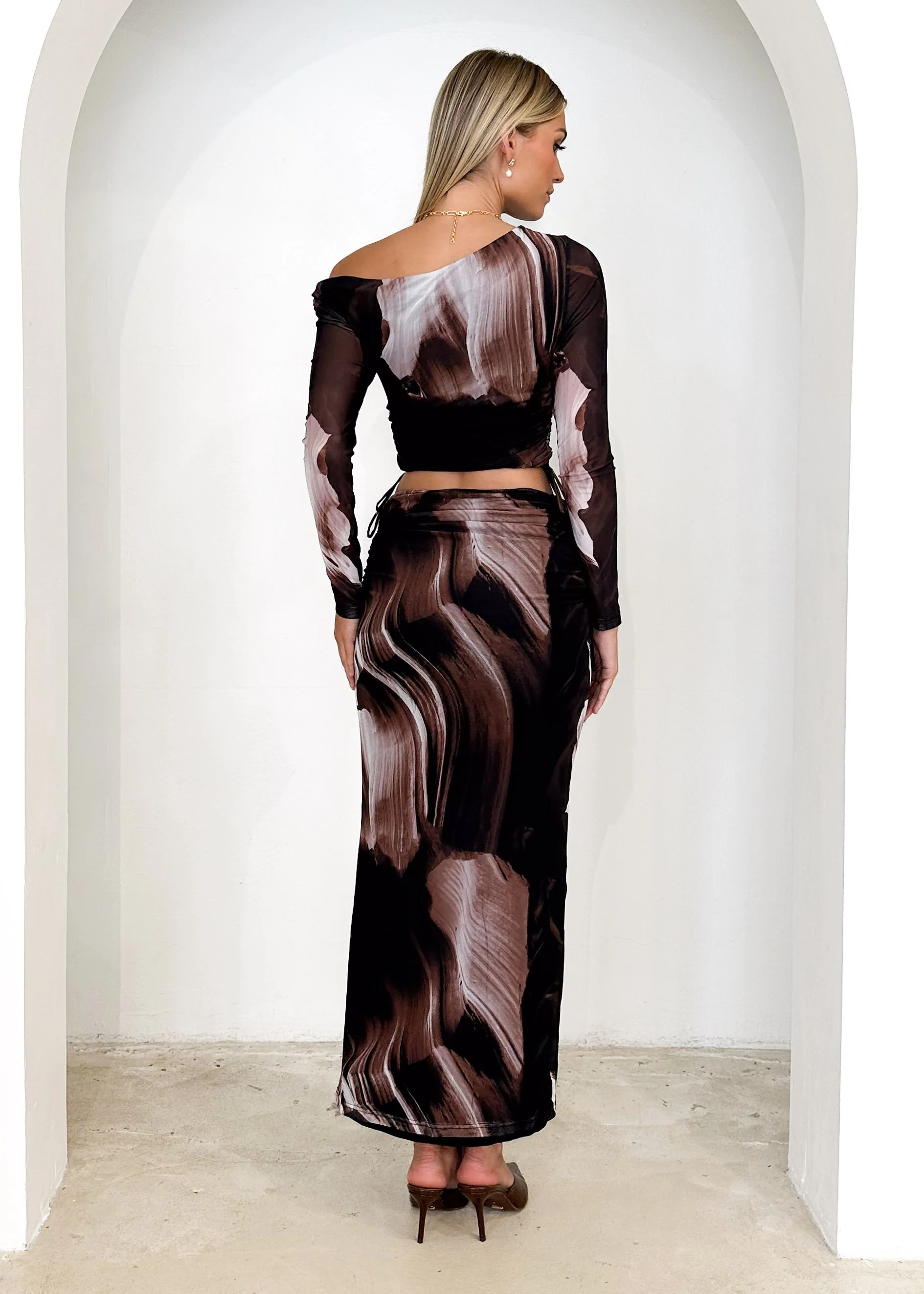 Jestra Mesh Crop - Choc Abstract - Image 8