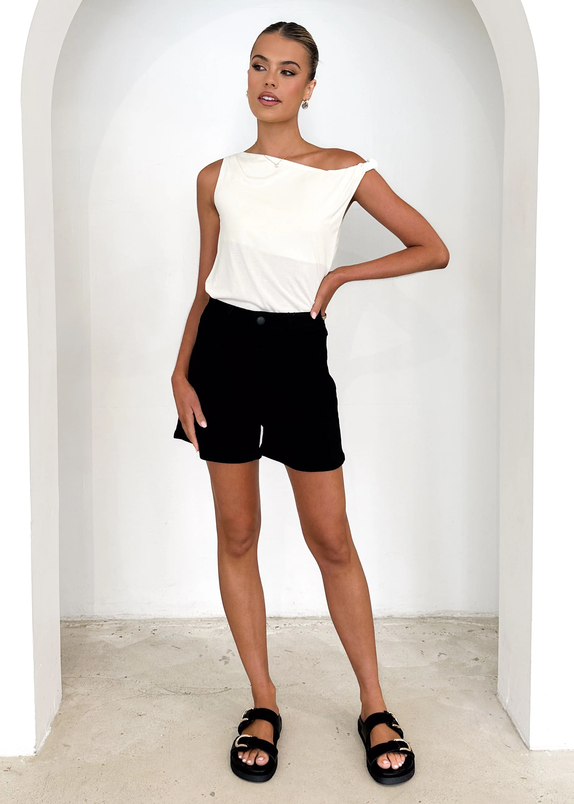 Kista Stretch Denim Shorts - Black - Image 4