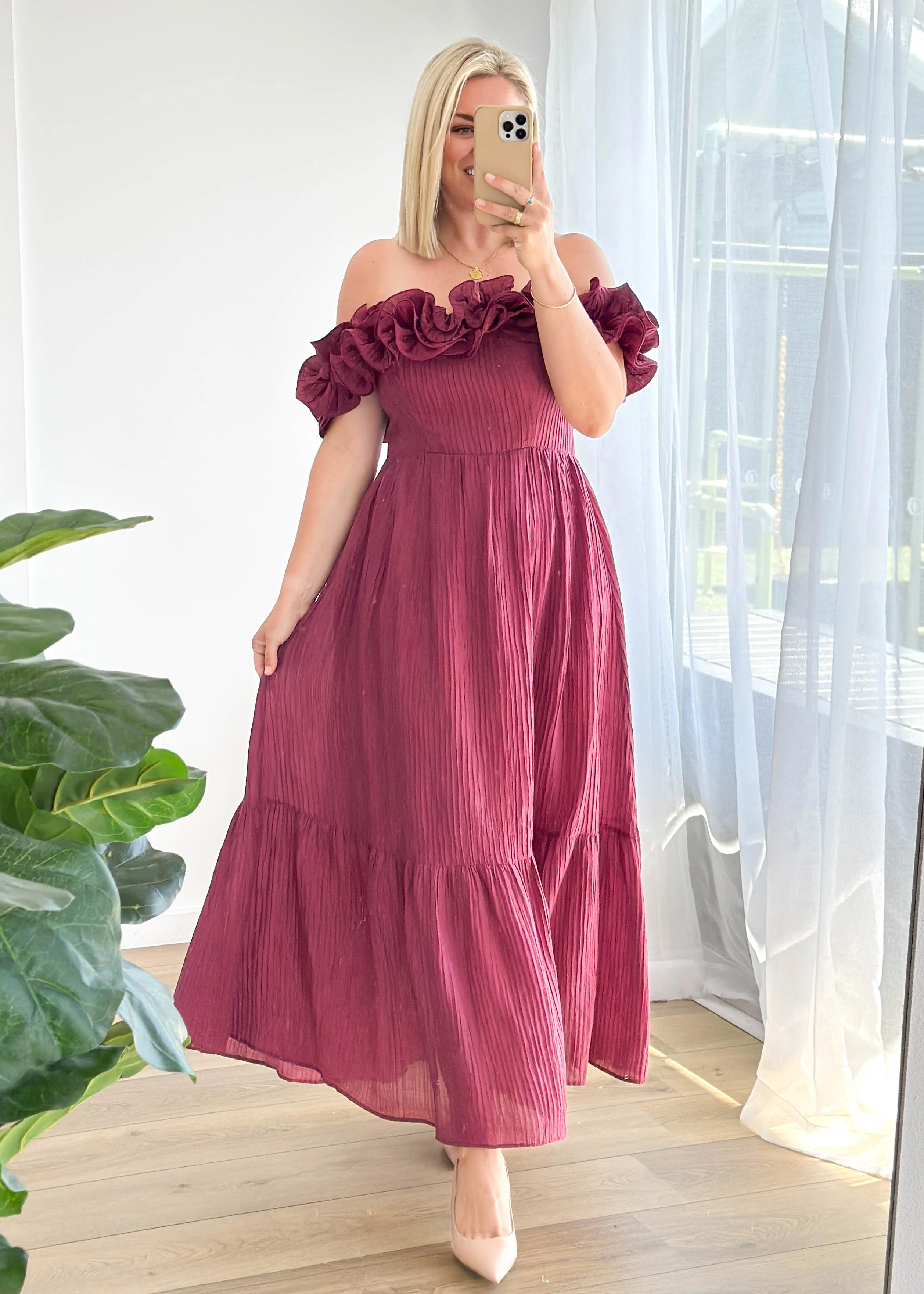Marlow Off Shoulder Maxi Dress - Mulberry - Image 4