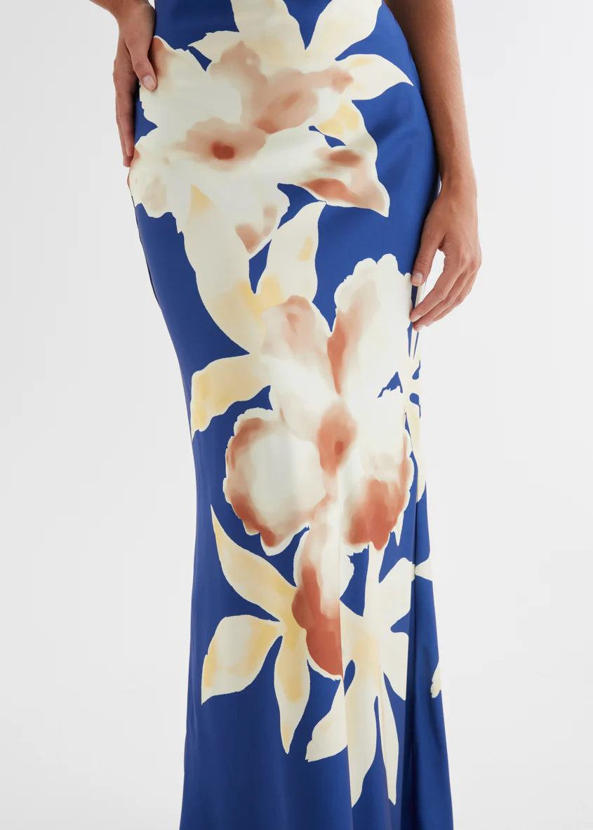 Neisha Halter Maxi Dress - Navy Floral - Image 9