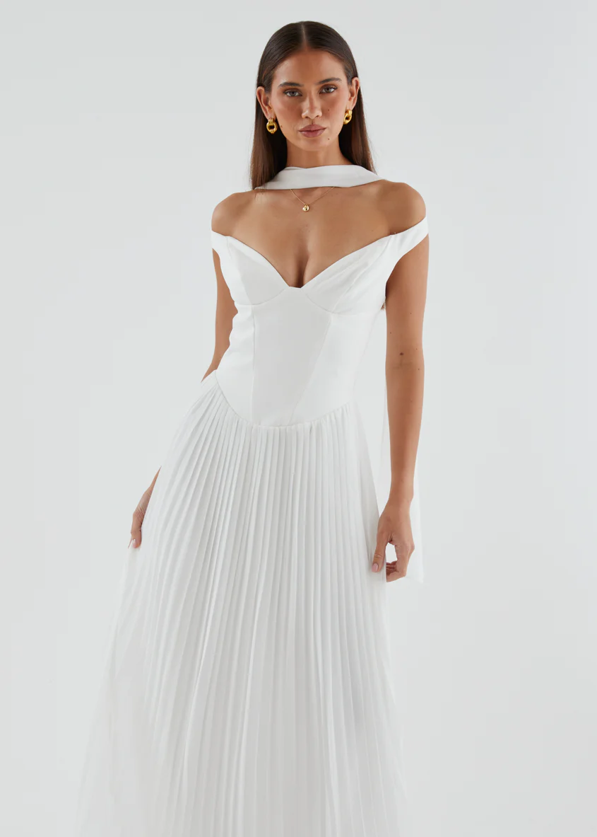 Niah Off Shoulder Maxi Dress - Off White - Image 4