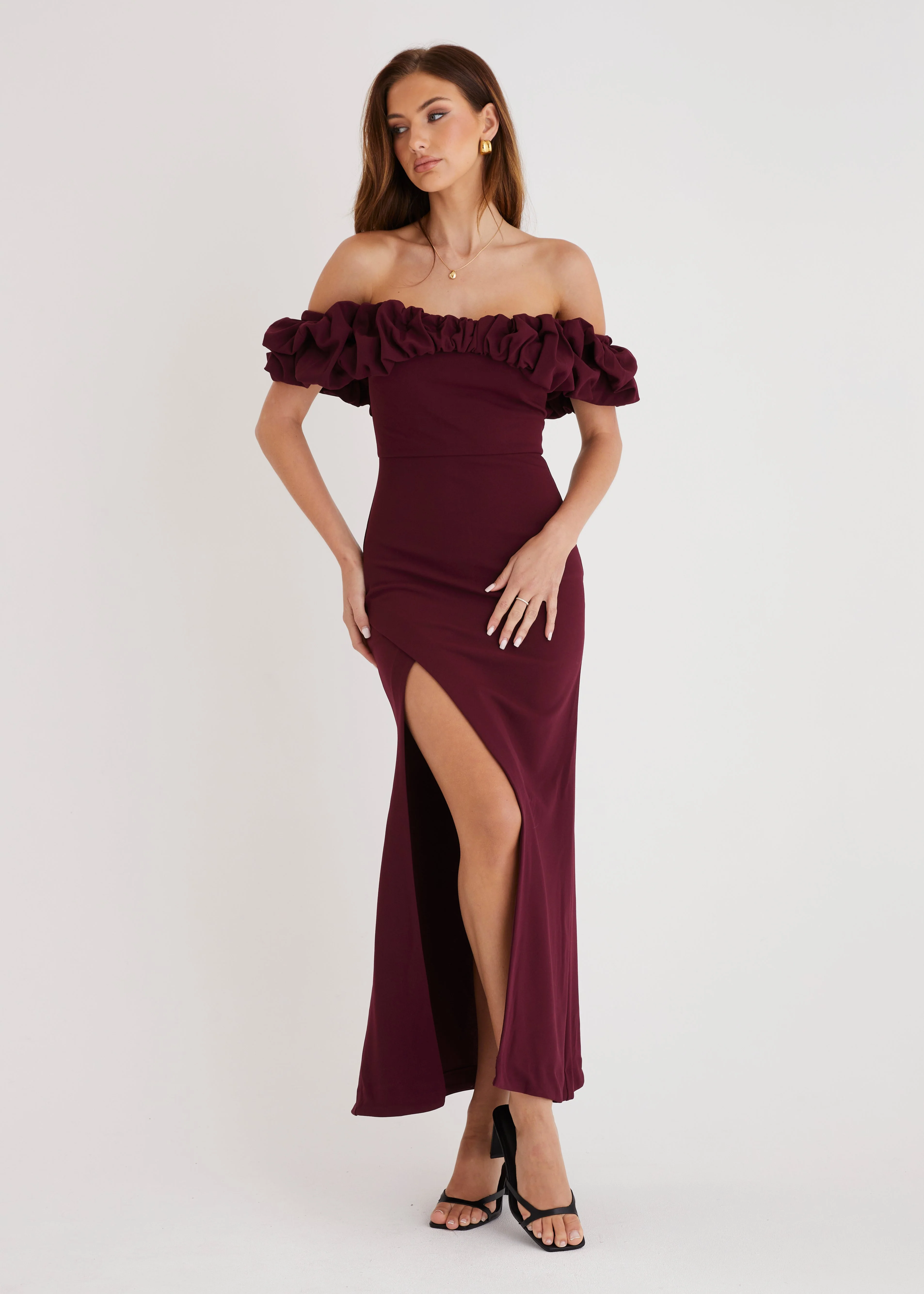 Rylee Off Shoulder Maxi Dress - Maroon - Image 3