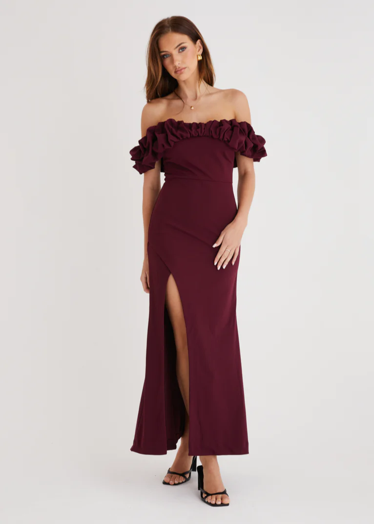 Rylee Off Shoulder Maxi Dress - Maroon - Image 4
