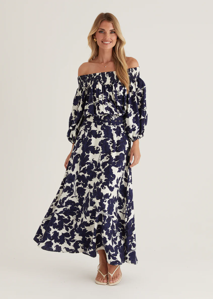 Talu Off Shoulder Midi Dress - Navy Paisley - Image 3