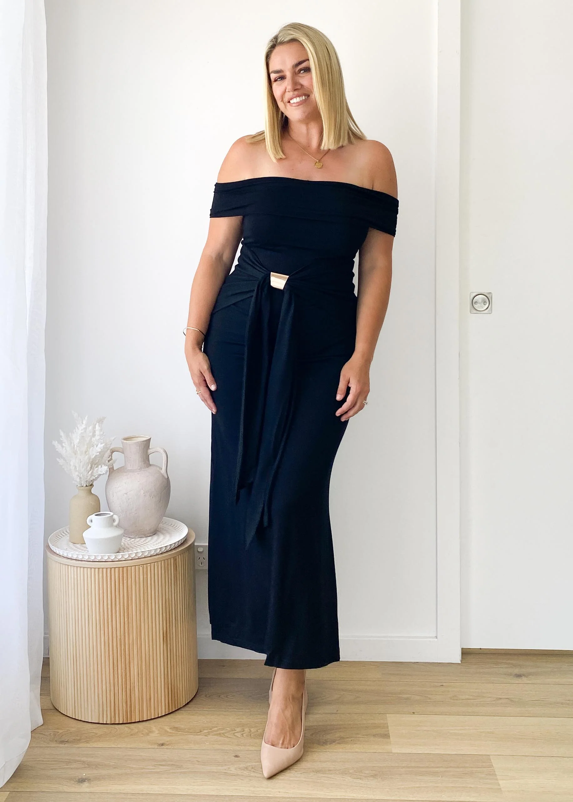 Tania Off Shoulder Midi Dress - Black - Image 2