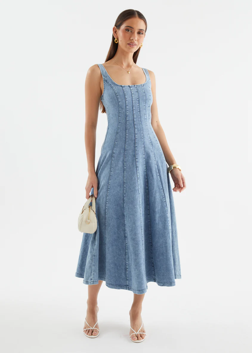 Zaydie Denim Midi Dress - Light Blue - Image 7